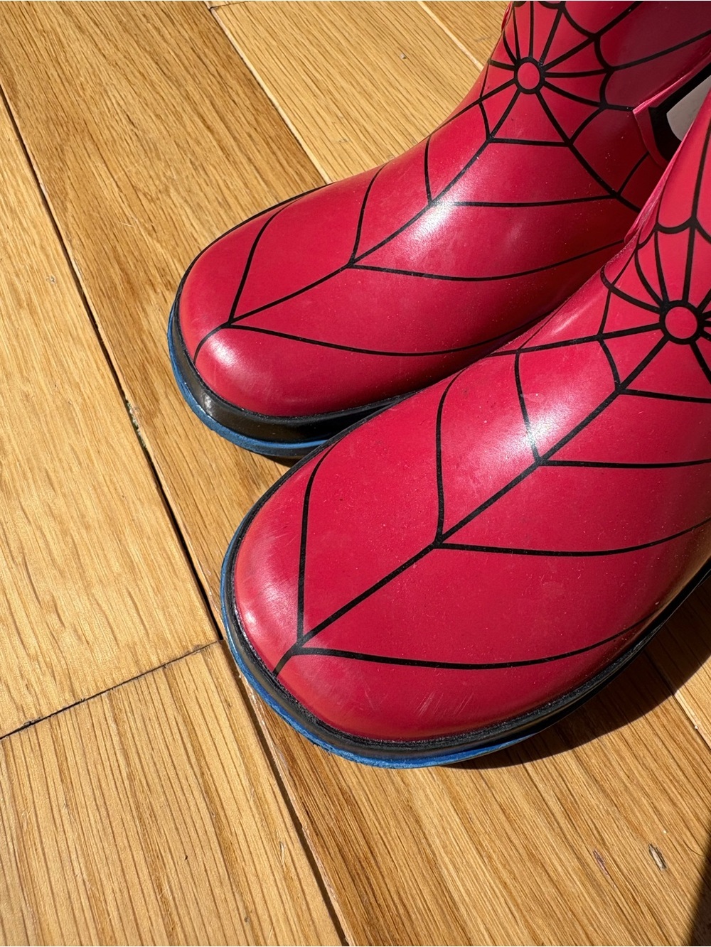 Spider-Man Rain Boots 5-6 - Picture 6 of 8